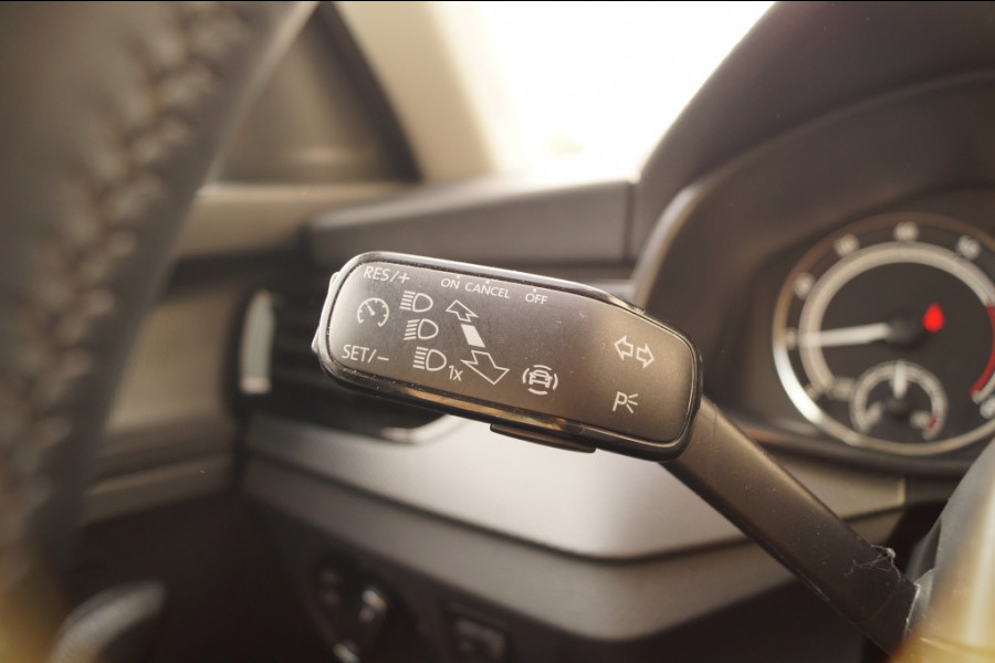 Škoda SCALA 1.0 TSI 110pk Style -NAVI-ECC-LED-PDC-
