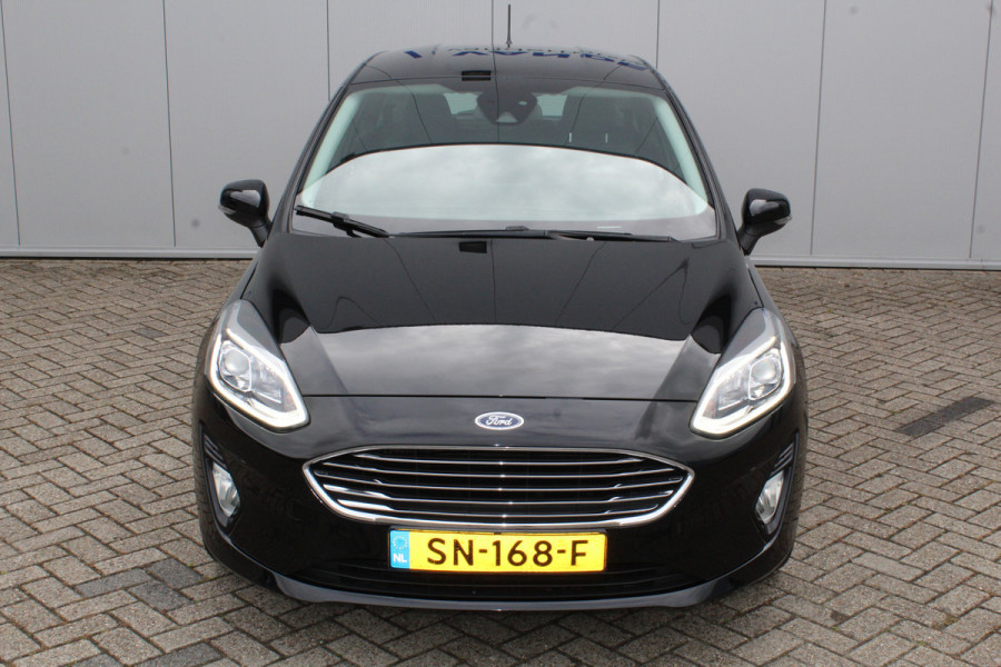 Ford Fiesta 1.0-100pk EcoBoost Titanium. Mooie en zuinige Ford Fiesta in de luxe Titanium uitvoering.