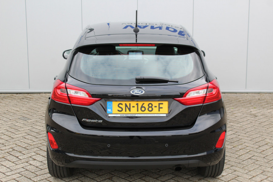 Ford Fiesta 1.0-100pk EcoBoost Titanium. Mooie en zuinige Ford Fiesta in de luxe Titanium uitvoering.