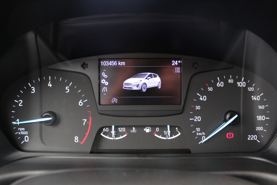 Ford Fiesta 1.0-100pk EcoBoost Titanium. Mooie en zuinige Ford Fiesta in de luxe Titanium uitvoering.