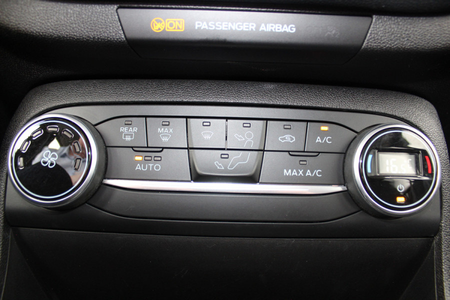 Ford Fiesta 1.0-100pk EcoBoost Titanium. Mooie en zuinige Ford Fiesta in de luxe Titanium uitvoering.