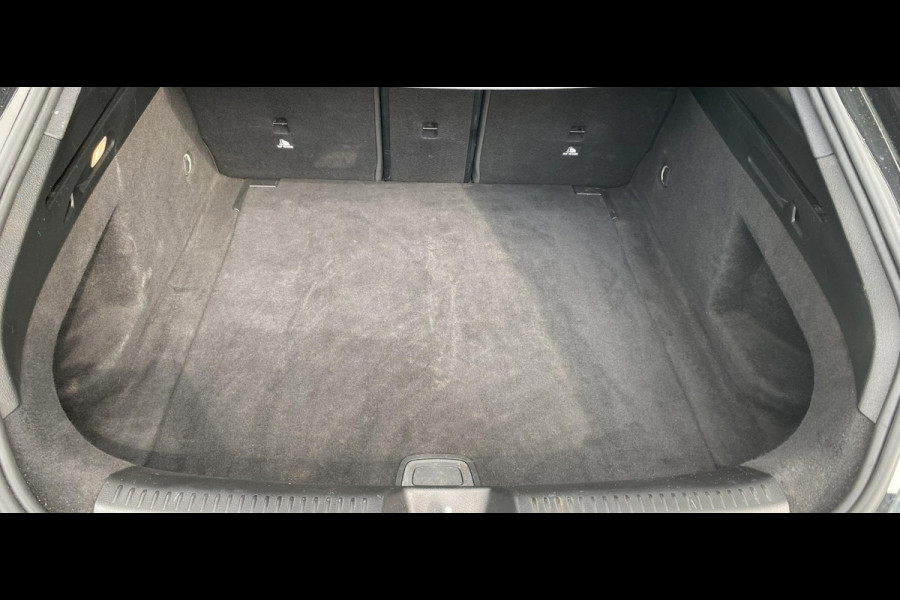 Mercedes-Benz CLA-Klasse Shooting Brake 200 Business Solution AMG/ 19"/ Ambient/ Cam/ Elec. trekhaak