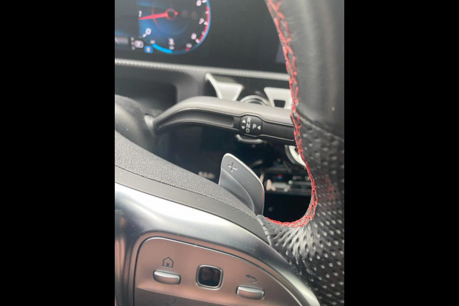 Mercedes-Benz CLA-Klasse Shooting Brake 200 Business Solution AMG/ 19"/ Ambient/ Cam/ Elec. trekhaak