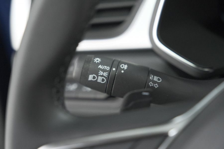 Renault Captur Mild Hybrid 140 EDC Techno | Camera | 9.3 Inch Scherm | Apple Carplay | Parkeersensoren | Allseason Banden | Stoelverwarming