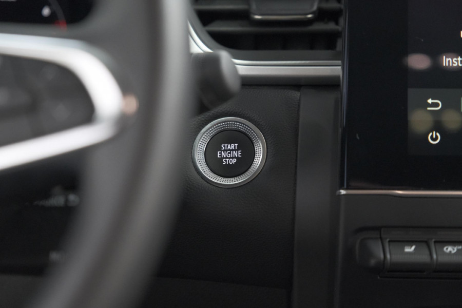 Renault Captur Mild Hybrid 140 EDC Techno | Camera | 9.3 Inch Scherm | Apple Carplay | Parkeersensoren | Allseason Banden | Stoelverwarming