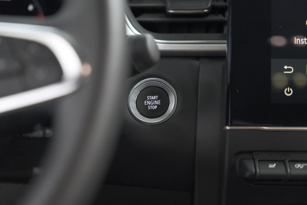 Renault Captur Mild Hybrid 140 EDC Techno | Camera | 9.3 Inch Scherm | Apple Carplay | Parkeersensoren | Allseason Banden | Stoelverwarming