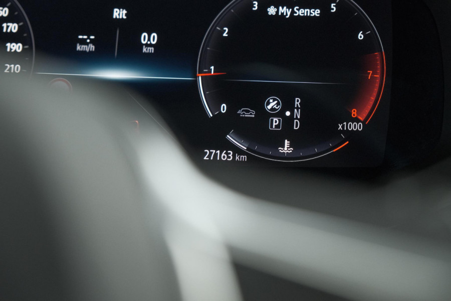 Renault Captur Mild Hybrid 140 EDC Techno | Camera | 9.3 Inch Scherm | Apple Carplay | Parkeersensoren | Allseason Banden | Stoelverwarming