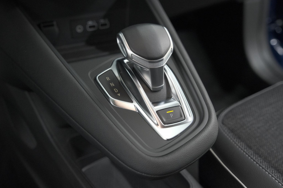 Renault Captur Mild Hybrid 140 EDC Techno | Camera | 9.3 Inch Scherm | Apple Carplay | Parkeersensoren | Allseason Banden | Stoelverwarming