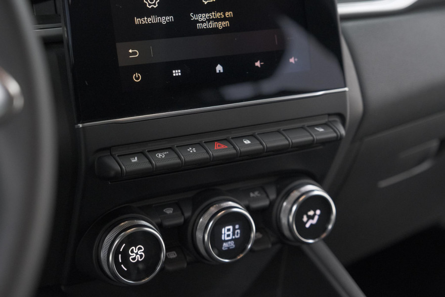 Renault Captur Mild Hybrid 140 EDC Techno | Camera | 9.3 Inch Scherm | Apple Carplay | Parkeersensoren | Allseason Banden | Stoelverwarming