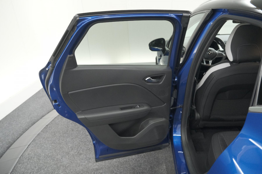 Renault Captur Mild Hybrid 140 EDC Techno | Camera | 9.3 Inch Scherm | Apple Carplay | Parkeersensoren | Allseason Banden | Stoelverwarming