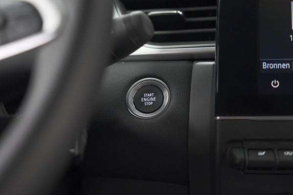 Renault Captur Mild Hybrid 140 EDC Techno | Camera | 9.3 Inch Scherm | Apple Carplay | Parkeersensoren | Allseason Banden | Stoelverwarming