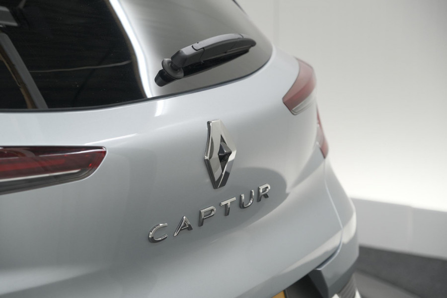 Renault Captur Mild Hybrid 140 EDC Techno | Camera | 9.3 Inch Scherm | Apple Carplay | Parkeersensoren | Allseason Banden | Stoelverwarming