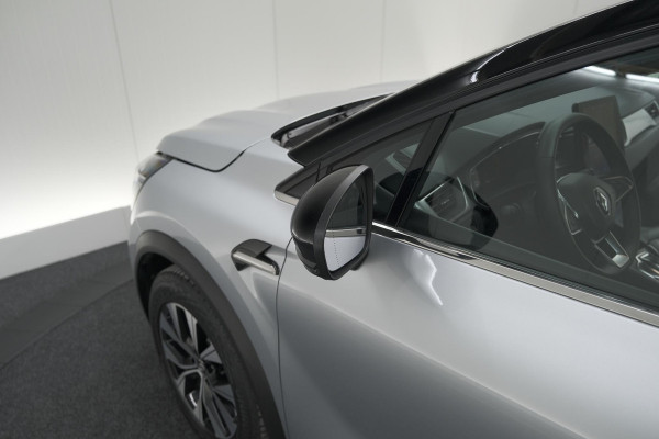 Renault Captur Mild Hybrid 140 EDC Techno | Camera | 9.3 Inch Scherm | Apple Carplay | Parkeersensoren | Allseason Banden | Stoelverwarming