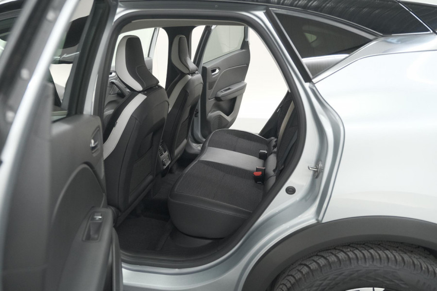 Renault Captur Mild Hybrid 140 EDC Techno | Camera | 9.3 Inch Scherm | Apple Carplay | Parkeersensoren | Allseason Banden | Stoelverwarming
