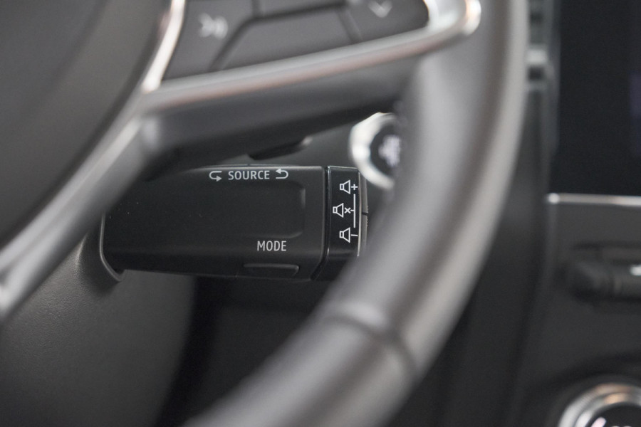 Renault Captur Mild Hybrid 140 EDC Techno | Camera | 9.3 Inch Scherm | Apple Carplay | Parkeersensoren | Allseason Banden | Stoelverwarming