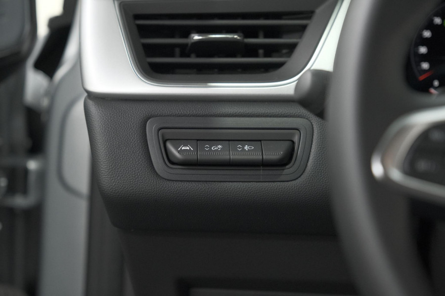 Renault Captur Mild Hybrid 140 EDC Techno | Camera | 9.3 Inch Scherm | Apple Carplay | Parkeersensoren | Allseason Banden | Stoelverwarming