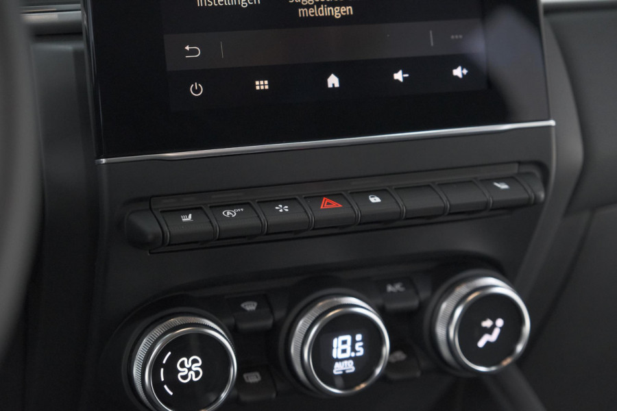 Renault Captur Mild Hybrid 140 EDC Techno | Camera | 9.3 Inch Scherm | Apple Carplay | Parkeersensoren | Allseason Banden | Stoelverwarming