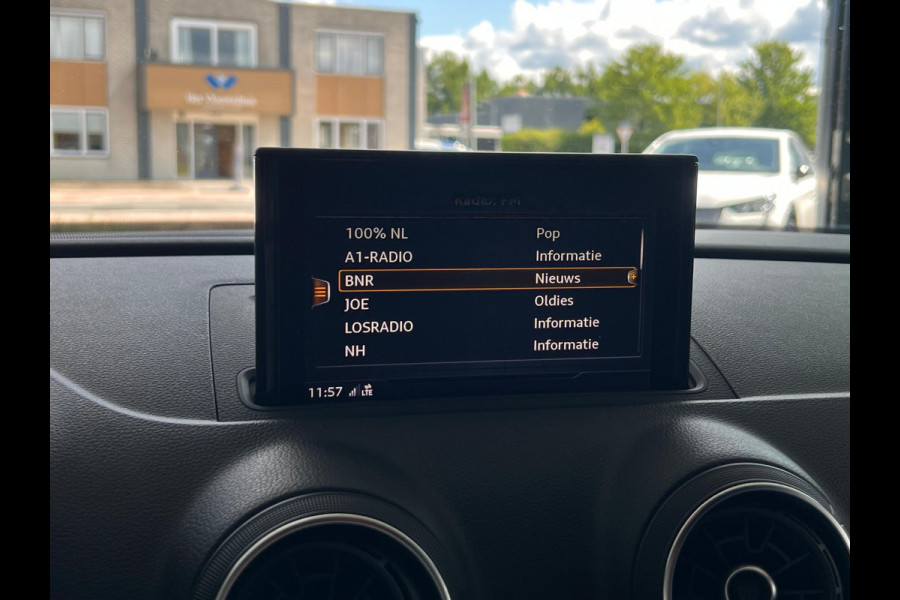 Audi A3 Sportback 30 TFSI Pro Line NL-AUTO | LED | NAVI