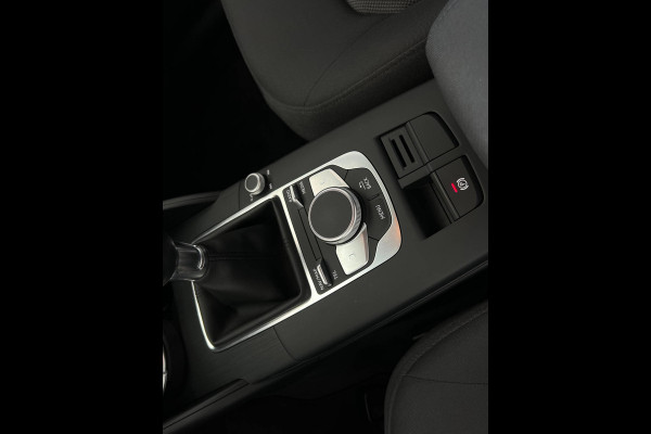 Audi A3 Sportback 30 TFSI Pro Line NL-AUTO | LED | NAVI