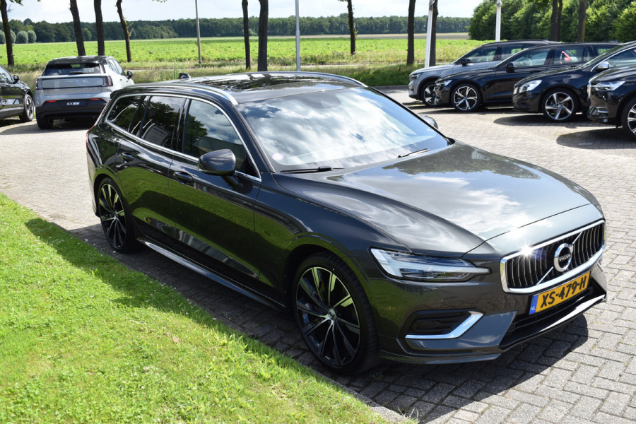Volvo V60 2.0 T5 Inscription Leer | Pano Dak | ACC | Stoelverwarming | Park A+V | Styling Kit