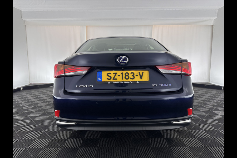 Lexus IS 300h Hybrid Business Line Aut. *PANO | 1/2LEATHER | FULL-LED | NAVI-FULLMAP | COMFORT-SEATS | CAMERA | ECC | PDC | CRUISE | 17''ALU*