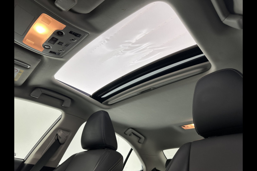 Lexus IS 300h Hybrid Business Line Aut. *PANO | 1/2LEATHER | FULL-LED | NAVI-FULLMAP | COMFORT-SEATS | CAMERA | ECC | PDC | CRUISE | 17''ALU*