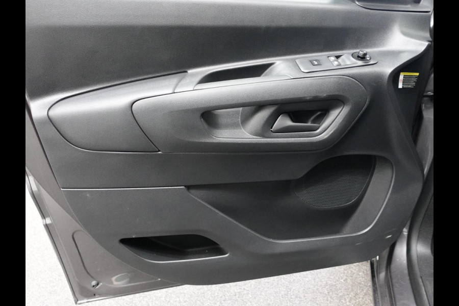 Peugeot Partner 1.5 L2 Trekhaal Cruise control Airco Parkeersensoren 3-zits Apple Carplay / Android Auto Euro6