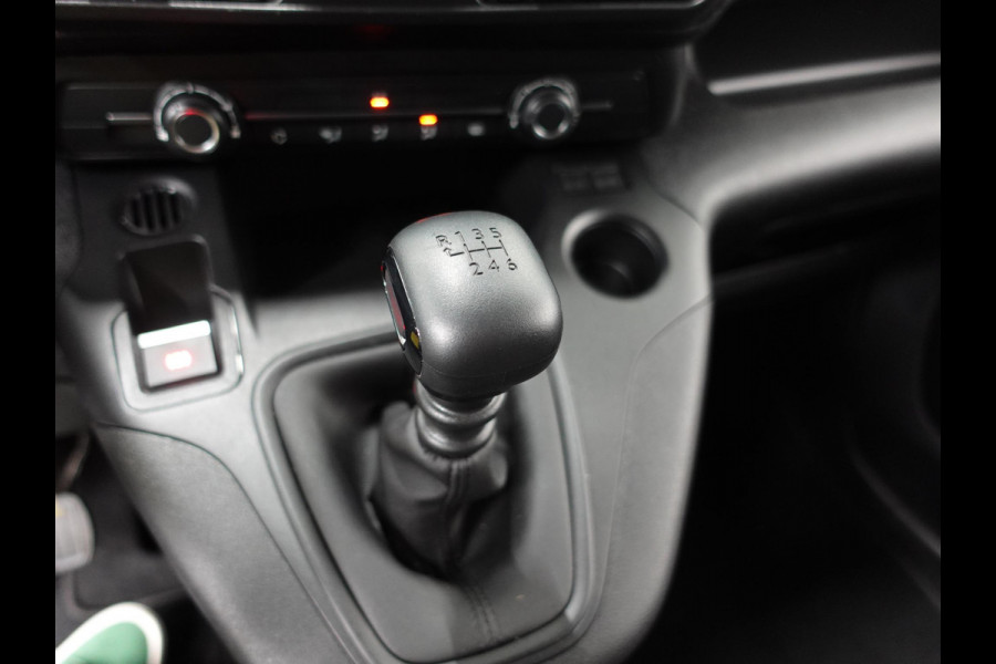 Peugeot Partner 1.5 L2 Trekhaal Cruise control Airco Parkeersensoren 3-zits Apple Carplay / Android Auto Euro6