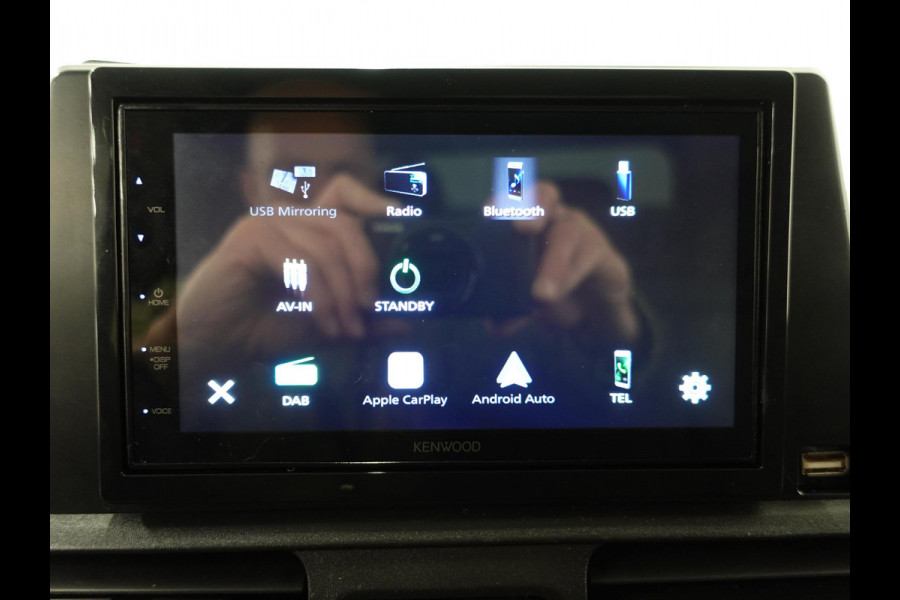 Peugeot Partner 1.5 L2 Trekhaal Cruise control Airco Parkeersensoren 3-zits Apple Carplay / Android Auto Euro6