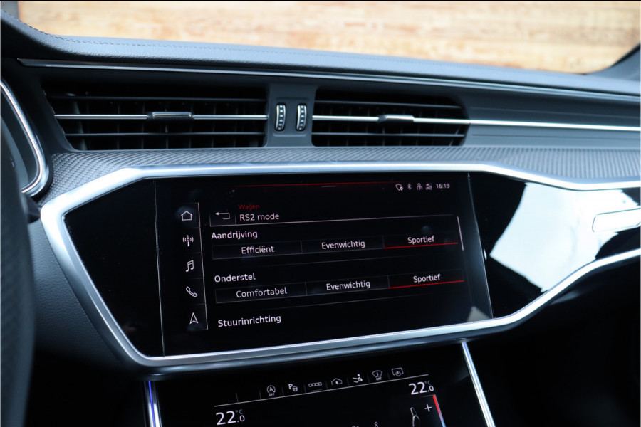 Audi RS7 4.0 V8 TFSI quattro **Dynamic Plus/Ceramic/Carbon/HUD/Pano/Matrix/360**