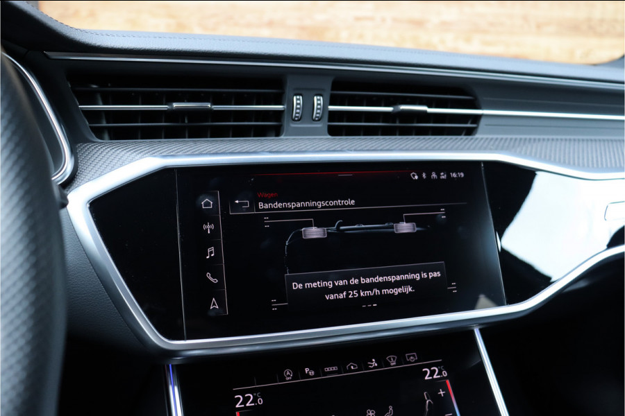 Audi RS7 4.0 V8 TFSI quattro **Dynamic Plus/Ceramic/Carbon/HUD/Pano/Matrix/360**