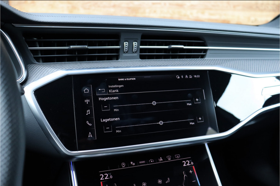 Audi RS7 4.0 V8 TFSI quattro **Dynamic Plus/Ceramic/Carbon/HUD/Pano/Matrix/360**