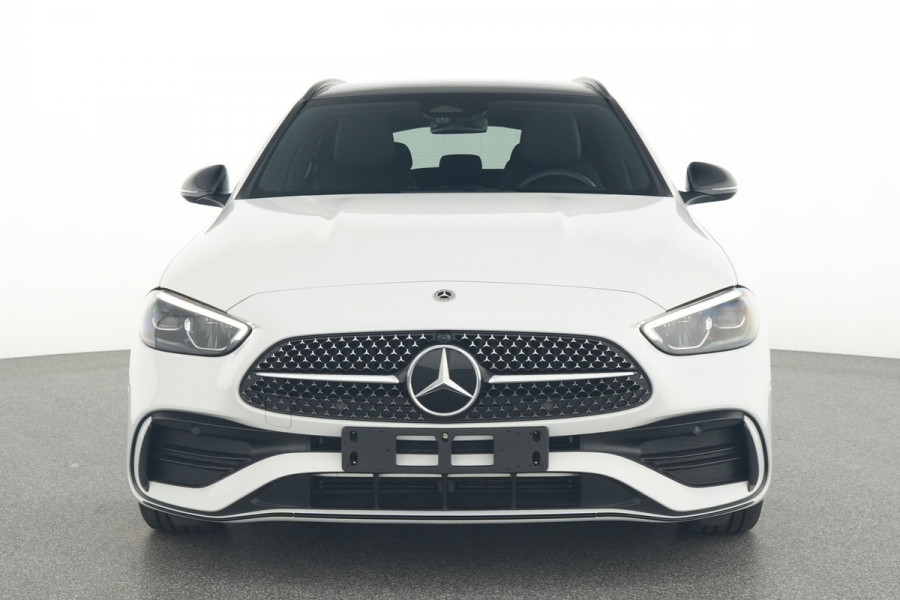 Mercedes-Benz C-Klasse Estate 300 e AMG Plug-In Hybride | AMG Line | Night Pakket | Trekhaak | Panorama Schuif-Kanteldak | Keyless-Go | Inclusief 24 maanden MB Certified garantie voor Europa.