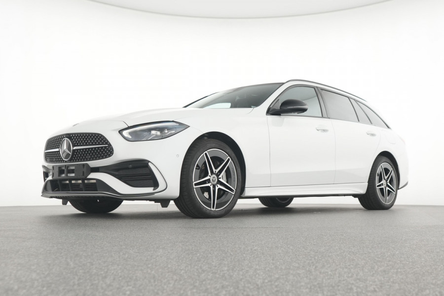 Mercedes-Benz C-Klasse Estate 300 e AMG Plug-In Hybride | AMG Line | Night Pakket | Trekhaak | Panorama Schuif-Kanteldak | Keyless-Go | Inclusief 24 maanden MB Certified garantie voor Europa.