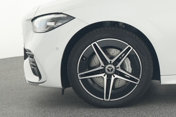 Mercedes-Benz C-Klasse Estate 300 e AMG Plug-In Hybride | AMG Line | Night Pakket | Trekhaak | Panorama Schuif-Kanteldak | Keyless-Go | Inclusief 24 maanden MB Certified garantie voor Europa.