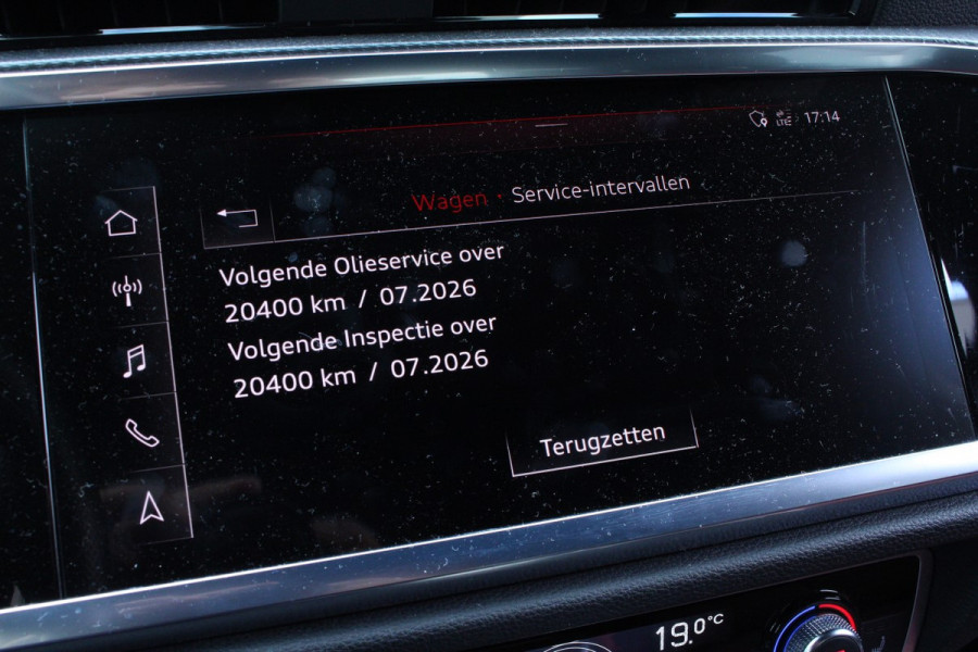 Audi Q3 35 TFSI S-Edition AUT NAP PANO CARPLAY VIRTUAL LEDER '21
