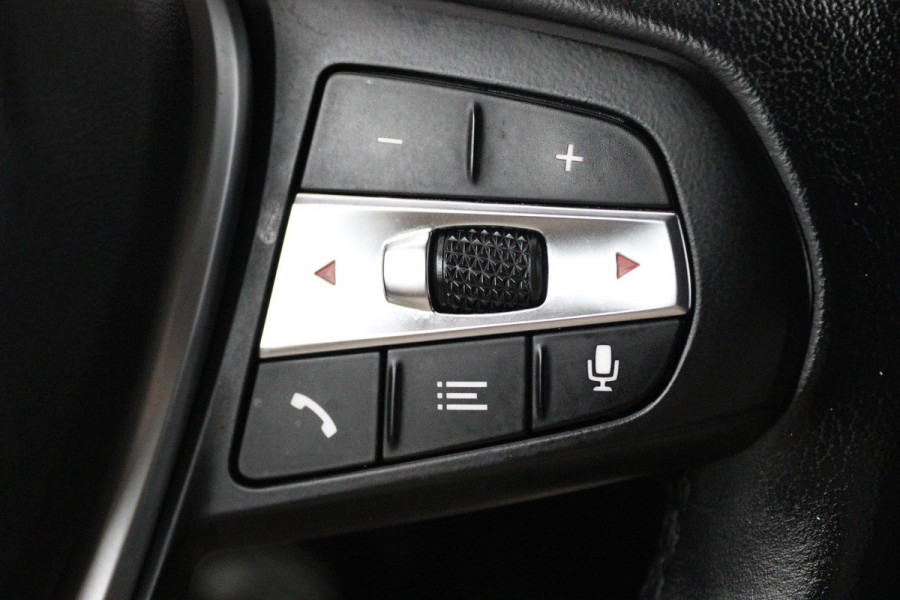 BMW 2 Serie Gran Coupé 218i Executive Edition (PARKEERSENSOREN, CRUISE CONTROL, NAVIGATIE, DIGITAAL DASHBOARD, NL-AUTO)