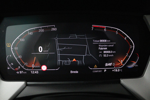 BMW 2 Serie Gran Coupé 218i Executive Edition (PARKEERSENSOREN, CRUISE CONTROL, NAVIGATIE, DIGITAAL DASHBOARD, NL-AUTO)