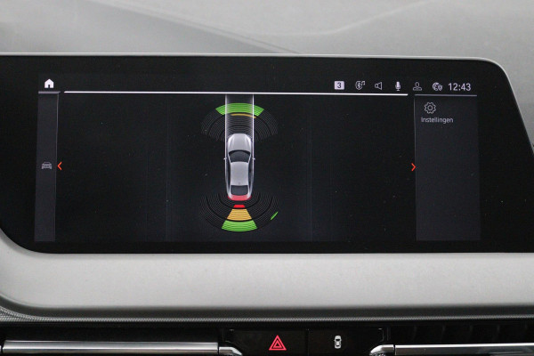 BMW 2 Serie Gran Coupé 218i Executive Edition (PARKEERSENSOREN, CRUISE CONTROL, NAVIGATIE, DIGITAAL DASHBOARD, NL-AUTO)