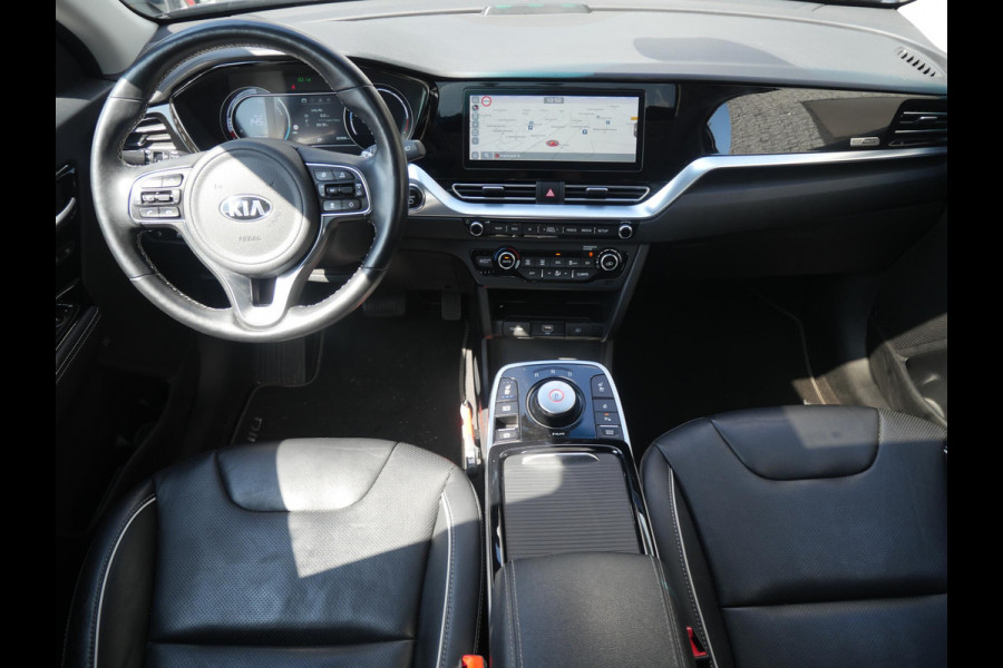 Kia e-Niro ExecutiveLine 64 kWh | Cruise | Camera | Clima | Carplay | Stoelverwarming-ventilatie | Navi | Keyless |