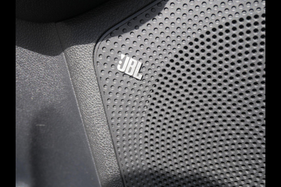 Kia e-Niro ExecutiveLine 64 kWh | Cruise | Camera | Clima | Carplay | Stoelverwarming-ventilatie | Navi | Keyless |