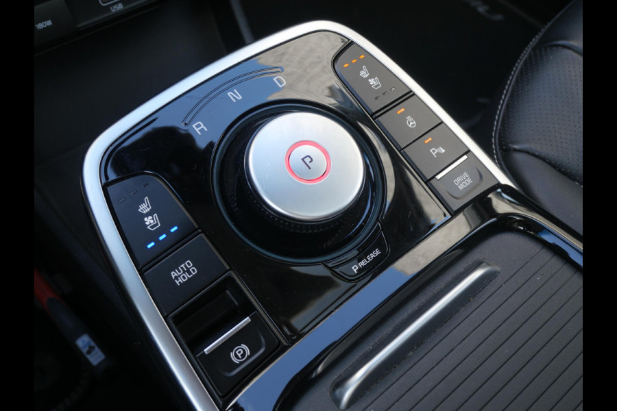 Kia e-Niro ExecutiveLine 64 kWh | Cruise | Camera | Clima | Carplay | Stoelverwarming-ventilatie | Navi | Keyless |