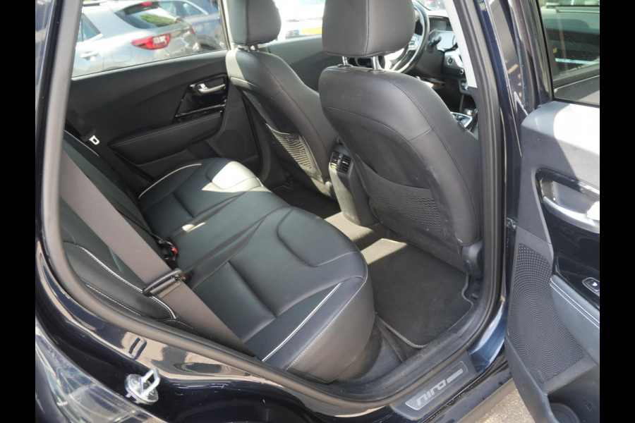 Kia e-Niro ExecutiveLine 64 kWh | Cruise | Camera | Clima | Carplay | Stoelverwarming-ventilatie | Navi | Keyless |