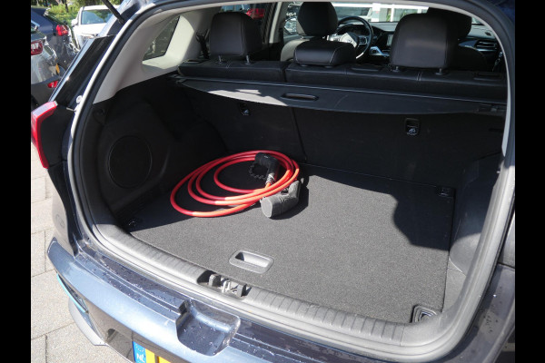 Kia e-Niro ExecutiveLine 64 kWh | Cruise | Camera | Clima | Carplay | Stoelverwarming-ventilatie | Navi | Keyless |