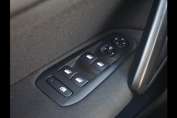 Peugeot 308 SW 1.2 TURBO Blue Lease Executive