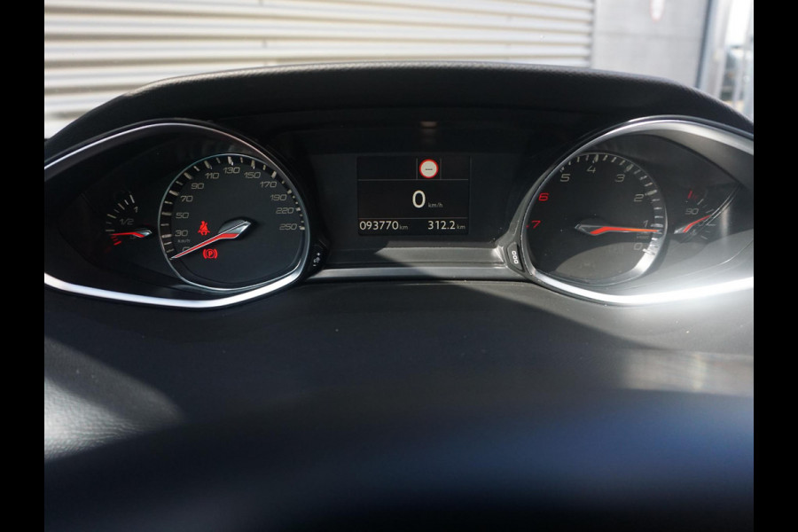 Peugeot 308 SW 1.2 TURBO Blue Lease Executive