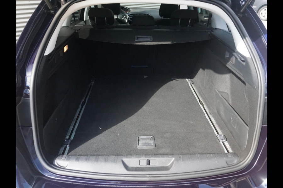Peugeot 308 SW 1.2 TURBO Blue Lease Executive
