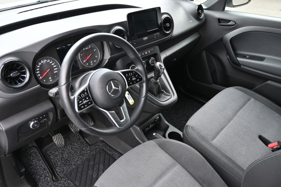 Mercedes-Benz Citan 110 CDI L1 Pro 3 Zitplaatsen, MBUX met navigatie en camera