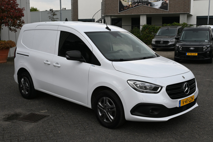 Mercedes-Benz Citan 110 CDI L1 Pro 3 Zitplaatsen, MBUX met navigatie en camera