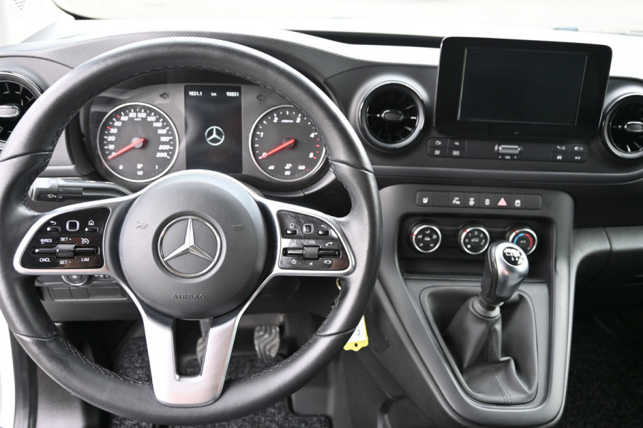 Mercedes-Benz Citan 110 CDI L1 Pro 3 Zitplaatsen, MBUX met navigatie en camera